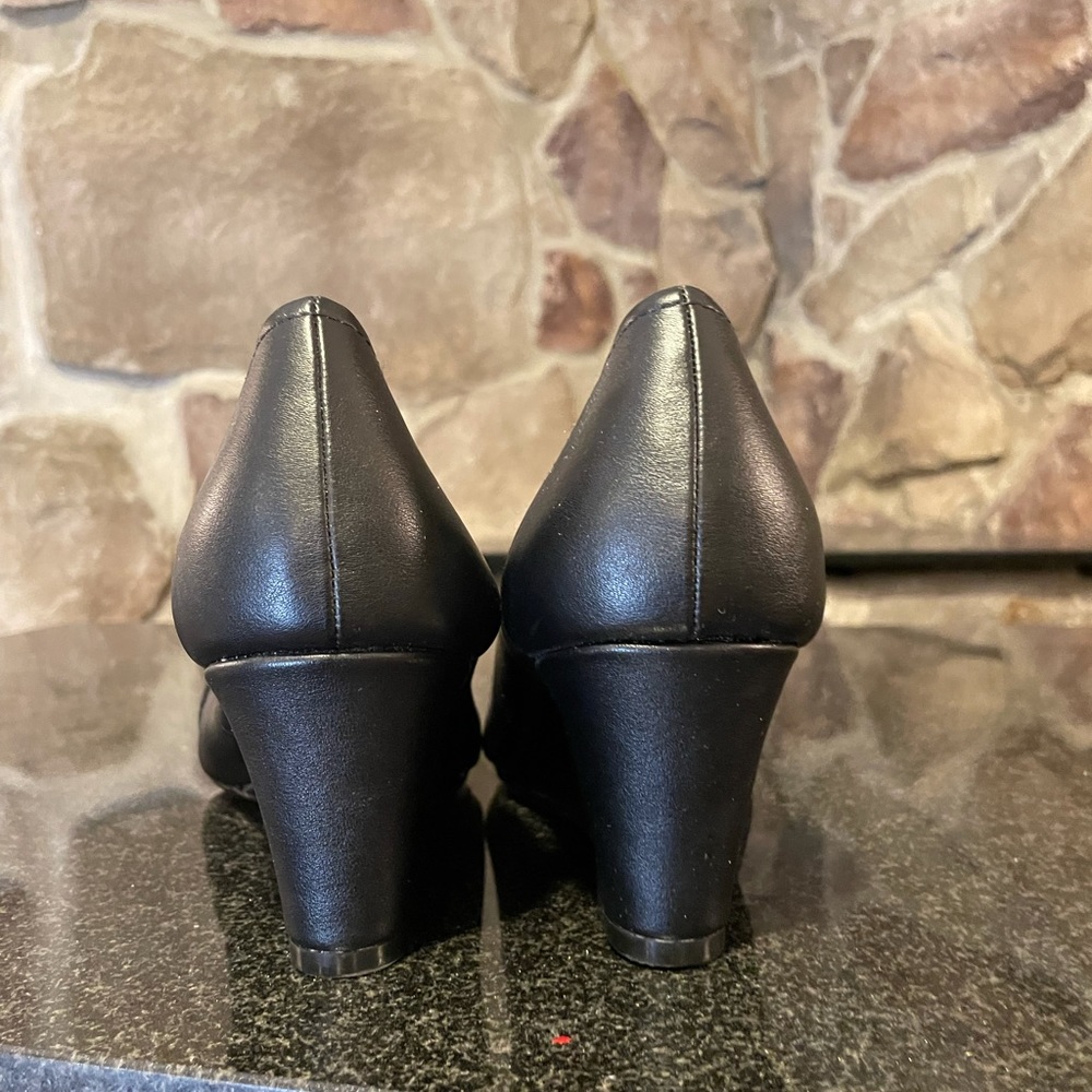 Bumper Leather Tie Up Bootie Size 9 - image 5